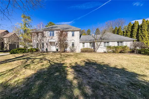 4 Le Pere Drive, Pittsford, NY 14534