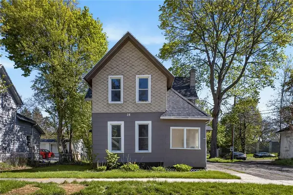 28 Upton Place, Rochester, NY 14612
