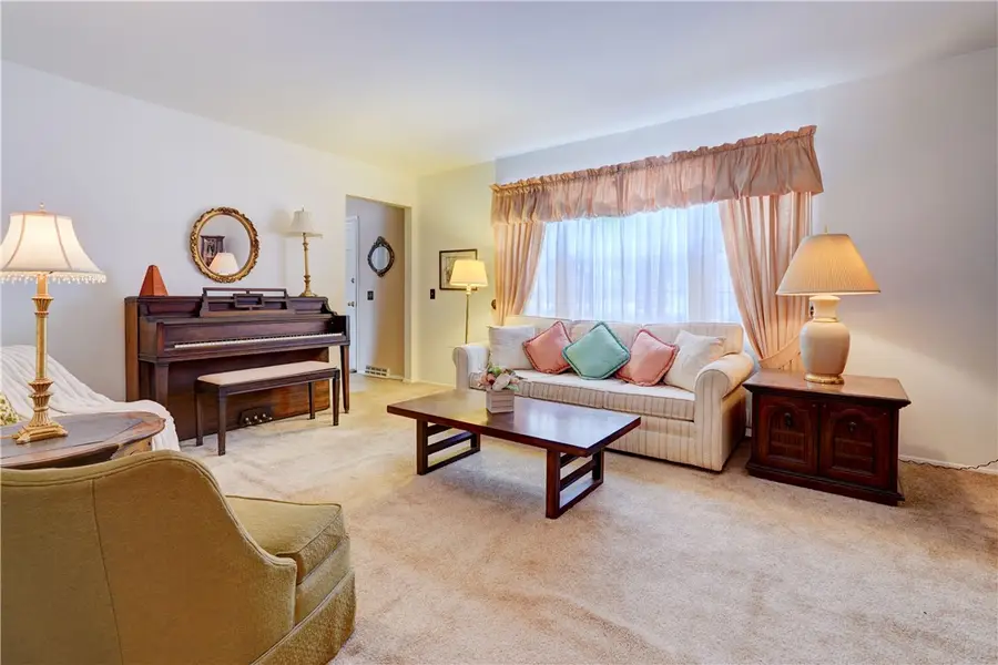 105 Winterset Drive, Rochester, NY 14625 - Image #3