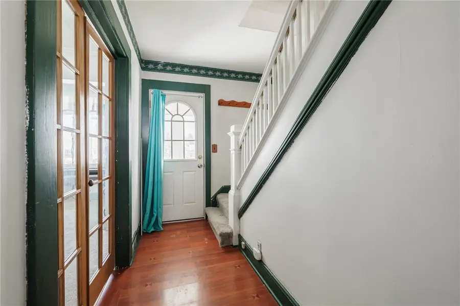 507 Mckinley Street, East Rochester, NY 14445 - #2