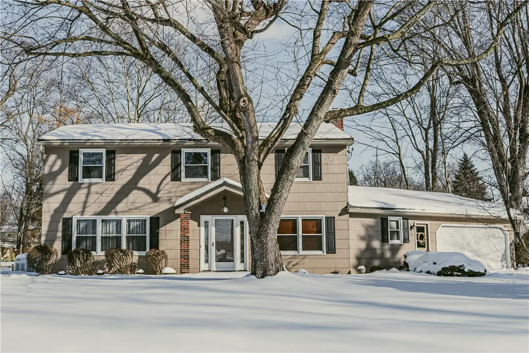 93 Matthew Drive, Fairport, NY 14450 - Image #1