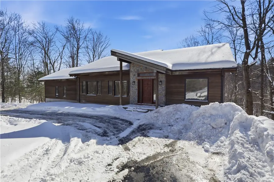 407 Bluhm Road, Fairport, NY 14450 - #3