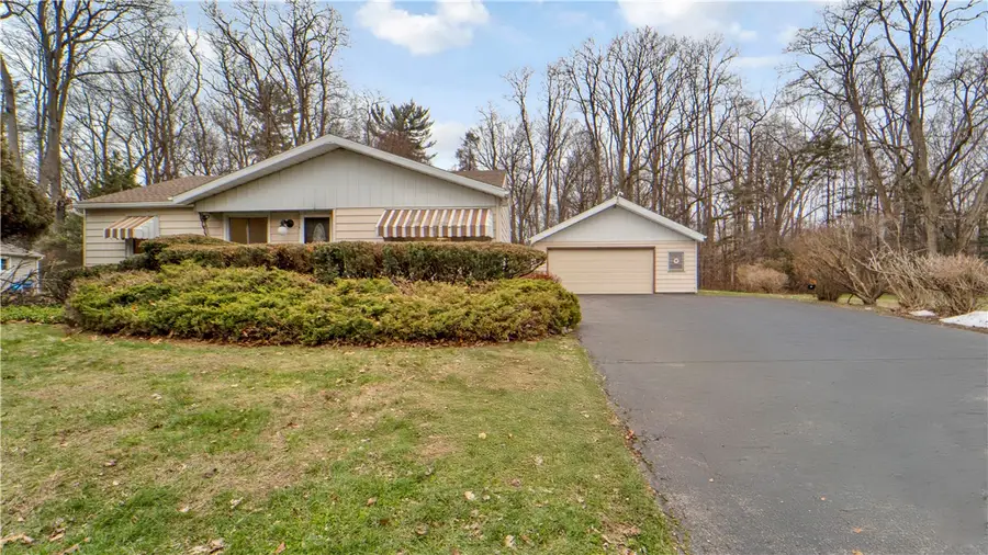 538 Glenview Court, Webster, NY 14580 - #3