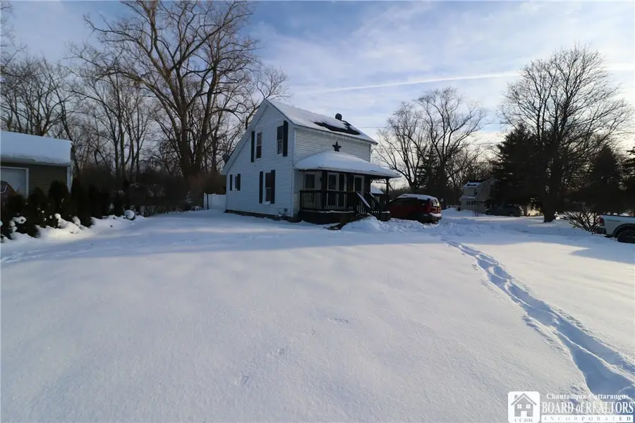 373 Lake Shore Drive W, Dunkirk, NY 14048 - #2