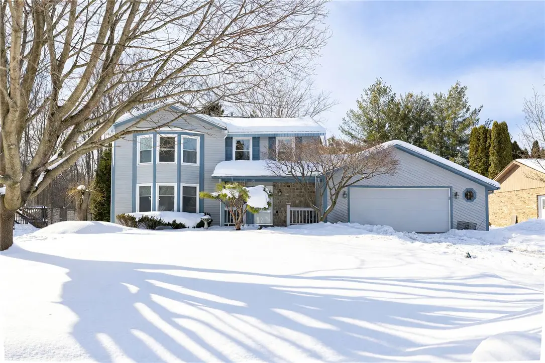 27 Hillbridge Circle, Rochester, NY 14612 - #1