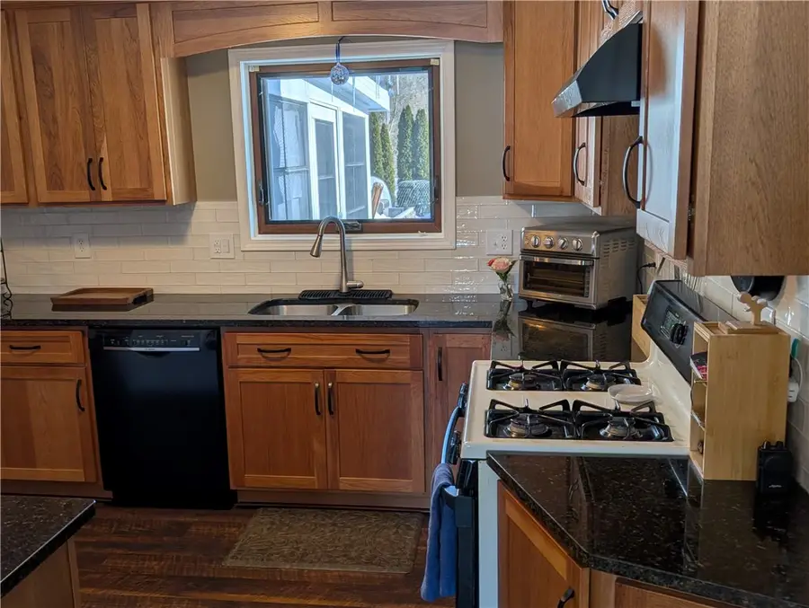 13 Canterbury Court, Bergen, NY 14416 - #3