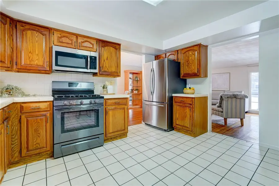 203 Timber Brook Lane, Penfield, NY 14526 - #2