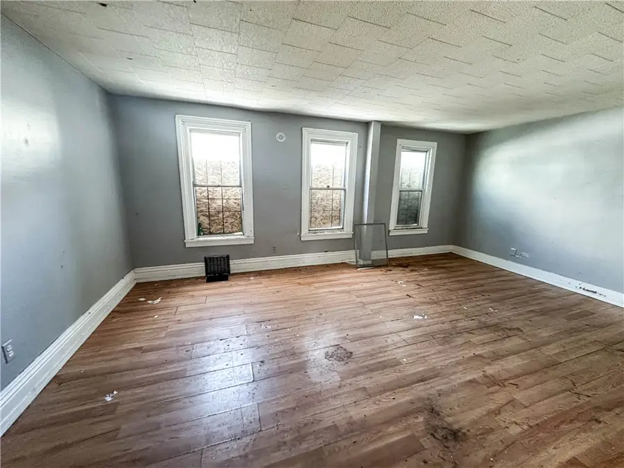 147 Avenue D, Rochester, NY 14621 - #2