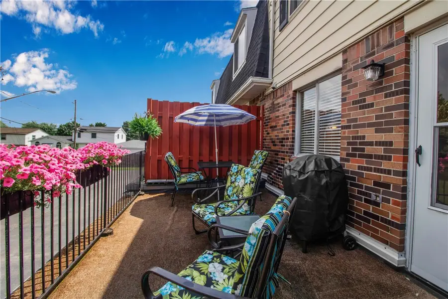 47 Stoneledge Court, Buffalo, NY 14221 - #3