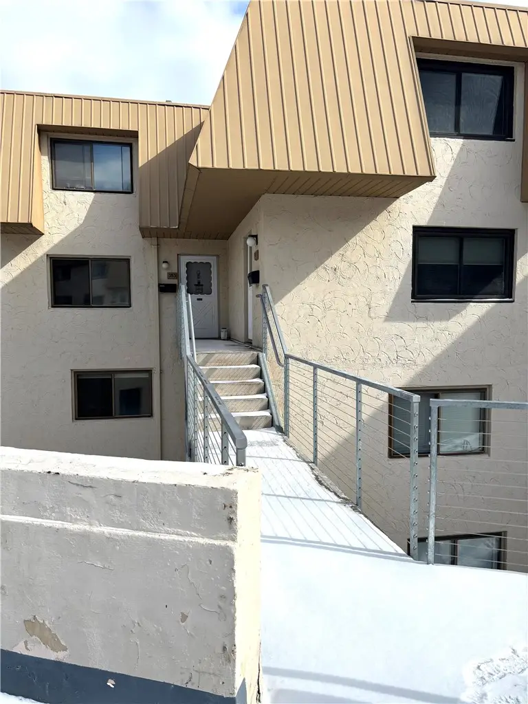 355 Bay Village Drive, Rochester, NY 14609 - #1