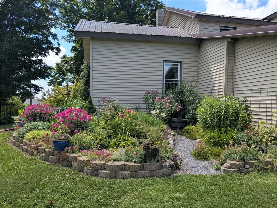 2560 Burns Road, Scipio Center, NY 13147 - #2