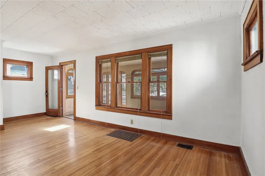 34 Van Bergh Avenue, Rochester, NY 14610 - #3