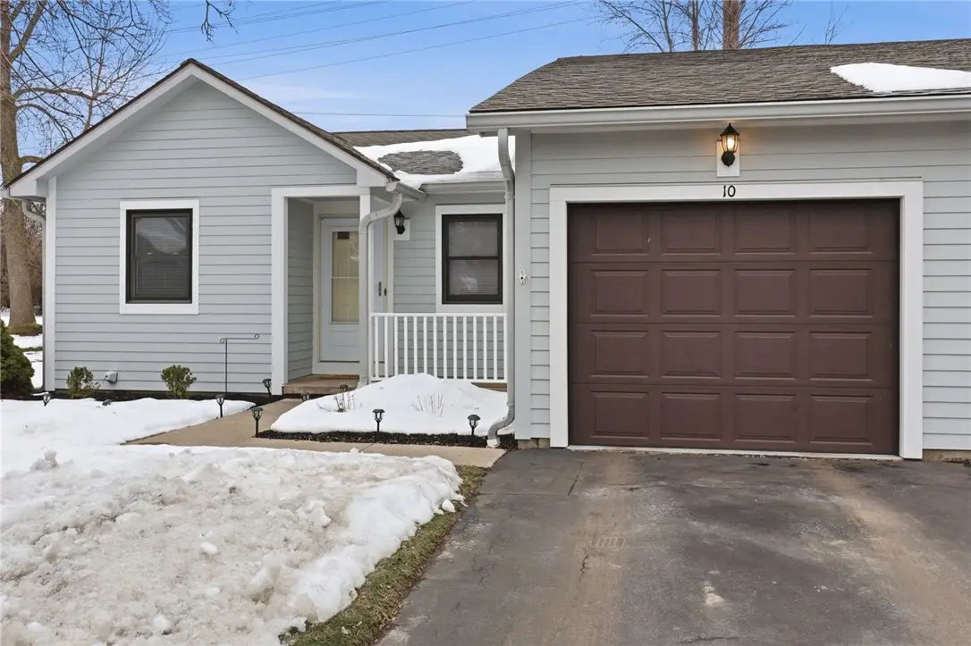 10 Brimley Manor, Rochester, NY 14612 - #1