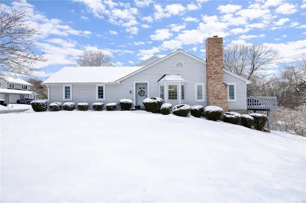 1 Chenin Run, Fairport, NY 14450