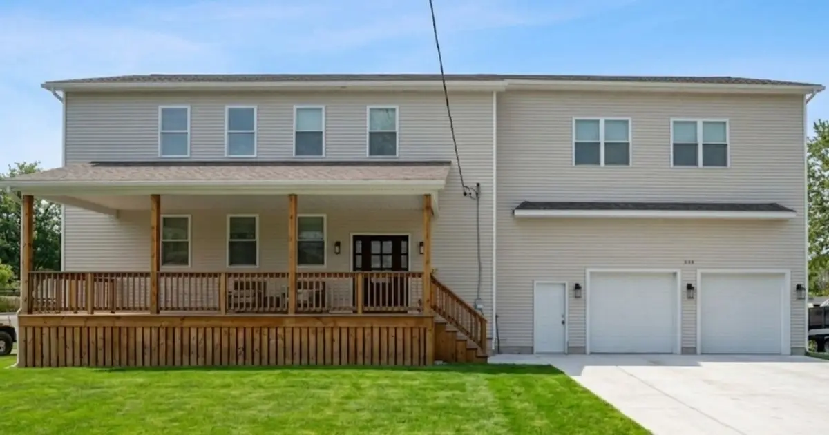 140 East Street, Honeoye Falls, NY 14472 - #1