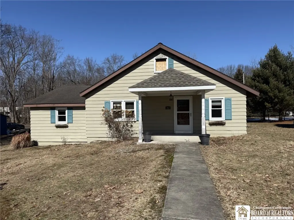 22 W 9th Street, Jamestown, NY 14701 - #1