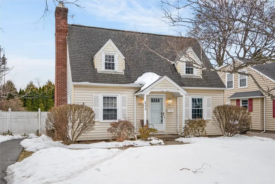 205 Thorncliffe Drive, Rochester, NY 14617 - #2