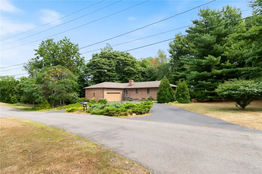 7082 Overlook Drive, Sodus Point, NY 14555 - #2