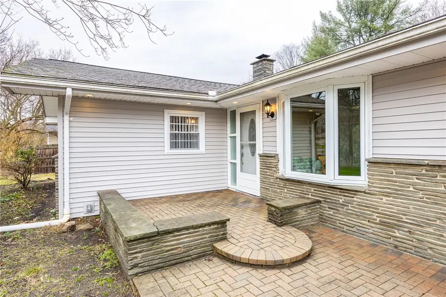 11 Santa Drive, Pittsford, NY 14534 - #3