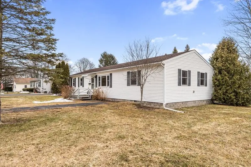 98 Norris Drive, Waterloo, NY 13165 - #3