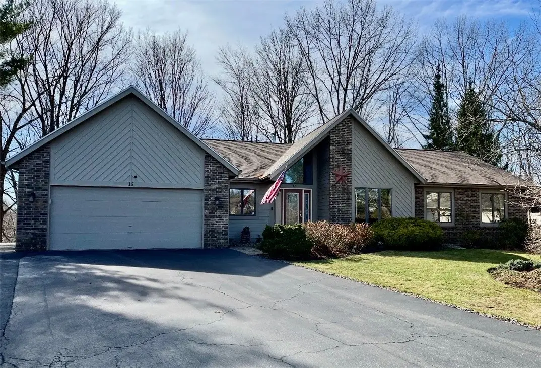 15 Shingle Mill Road, Rochester, NY 14609 - #1