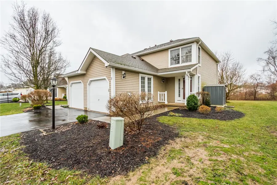 7 Camberley Place, Penfield, NY 14526 - #3