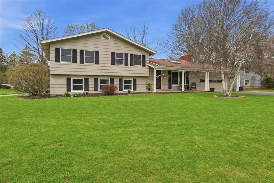 11 Saxony Road, Pittsford, NY 14534 - #3