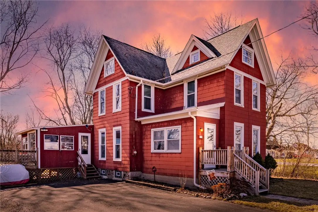 11 Hunter Street, Bergen, NY 14416 - #1