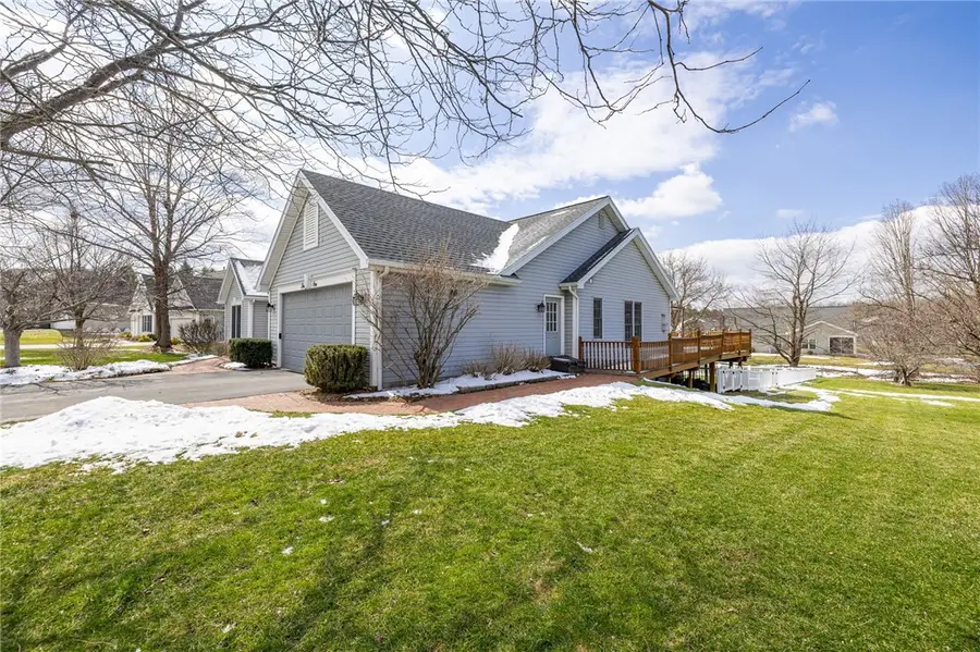 41 Broadmoor Trail, Fairport, NY 14450 - #3