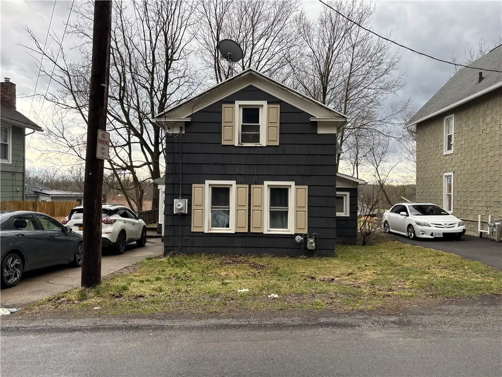 15 Layton St, Lyons, NY 14489 - #1