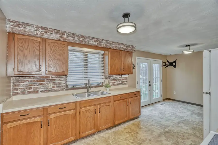 153 Donna Marie Cir N, Gates, NY 14606 - #2