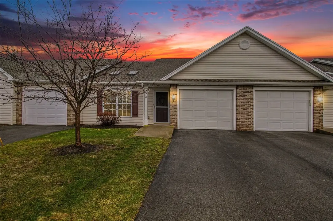 224 Rayfield Cir, Webster, NY 14580 - #1