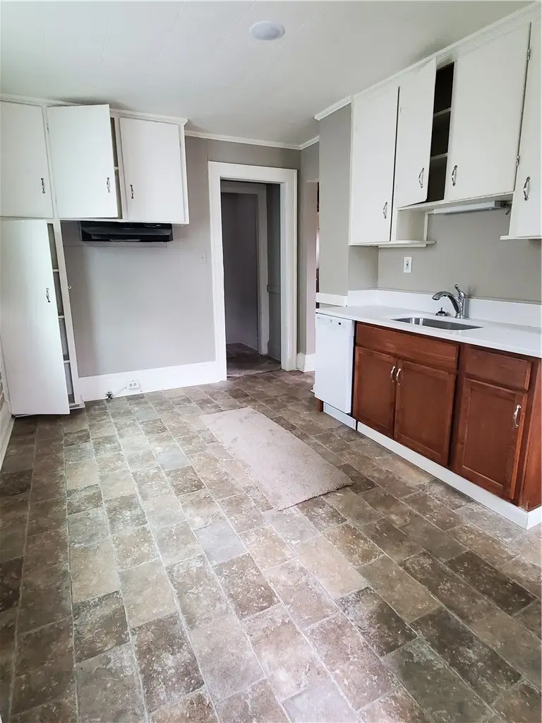 21 Manitou Street, Rochester, NY 14621 - #2