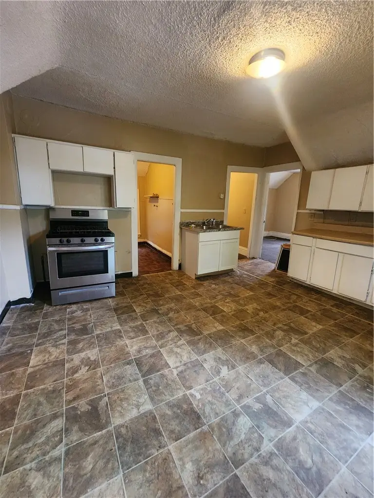 2 Hollister Street, Rochester, NY 14605 - #3