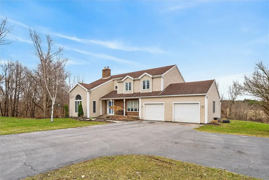 7475 Gauss Rd, Bloomfield, NY 14469 - #3
