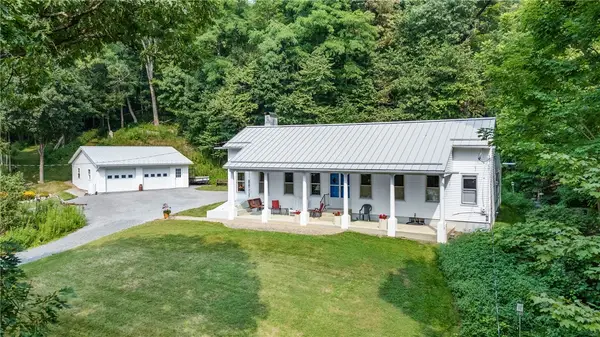 940 East Lake Road, Dundee, NY 14837