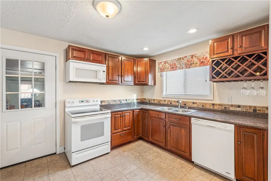 347 Fetzner Road, Rochester, NY 14626 - #3