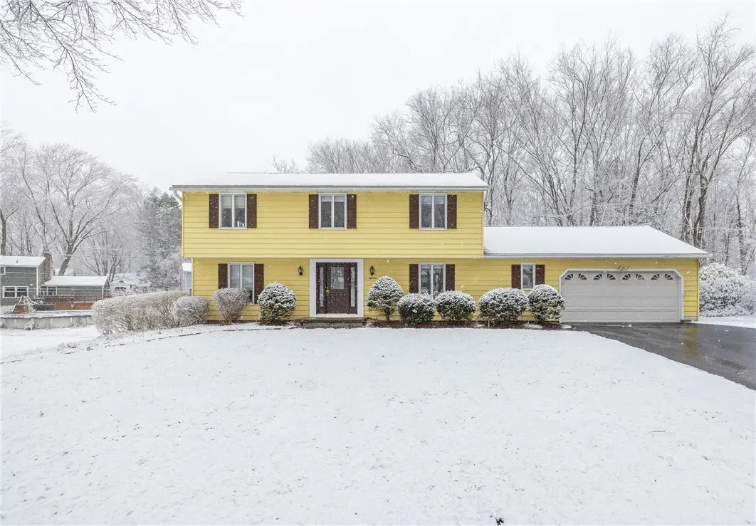 18 Bent Oak Road, Rochester, NY 14624 - #1