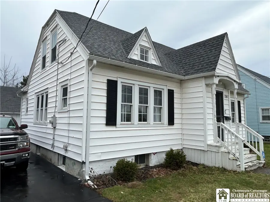 328 Hall Avenue, Jamestown, NY 14701 - #3