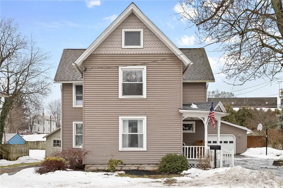 11 Gaylord St, Sodus, NY 14551 - #1