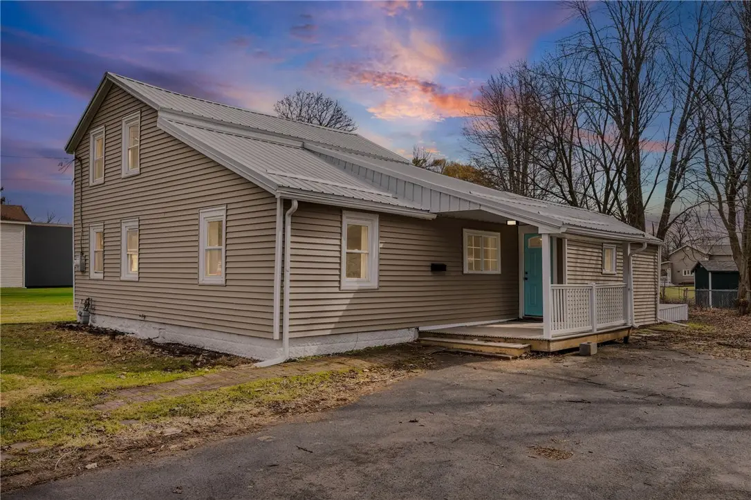 51 W Elizabeth Street, Waterloo, NY 13165 - #1