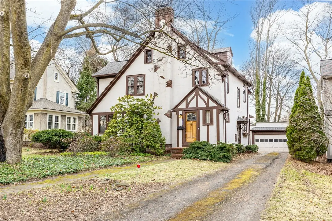 275 Yarmouth Road, Rochester, NY 14610 - #1