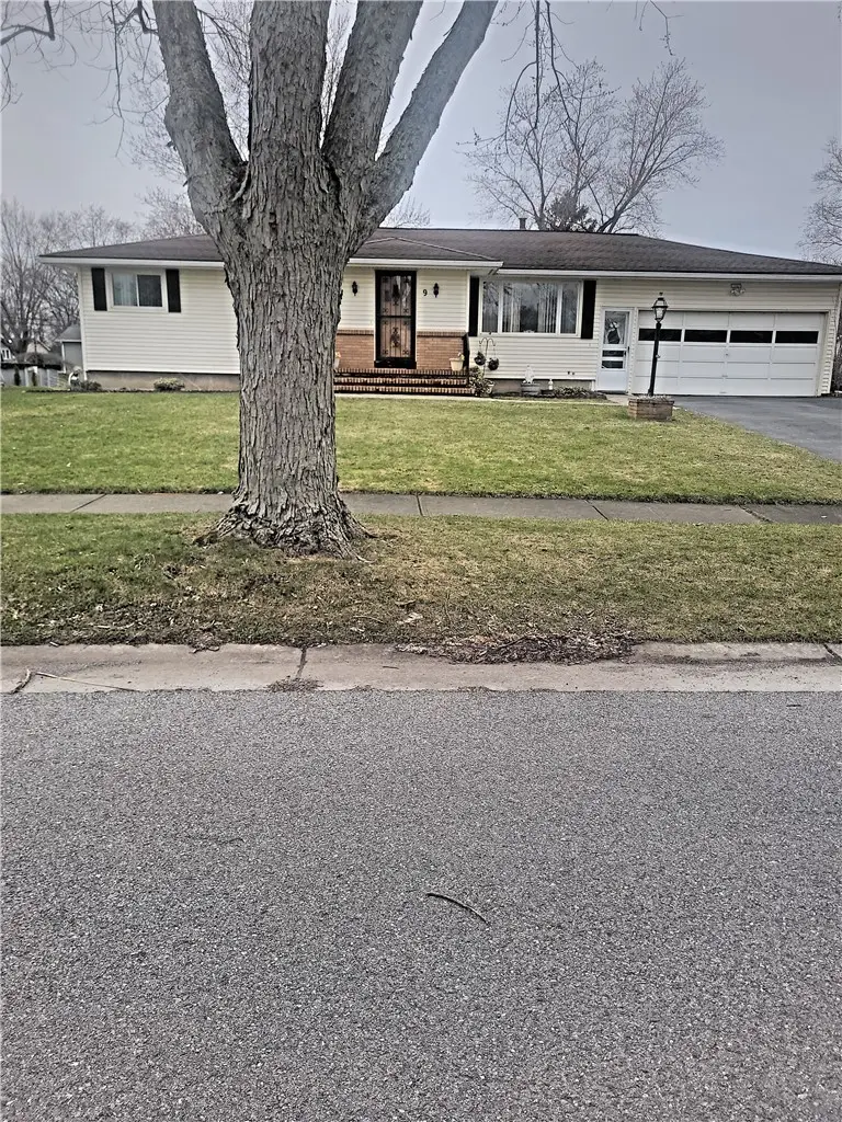 9 Iland Drive, Rochester, NY 14624 - #1
