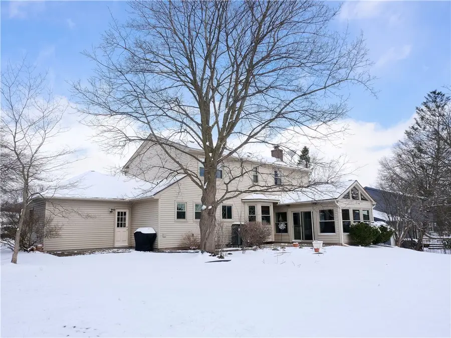 3 Freshfield, Fairport, NY 14450 - #3