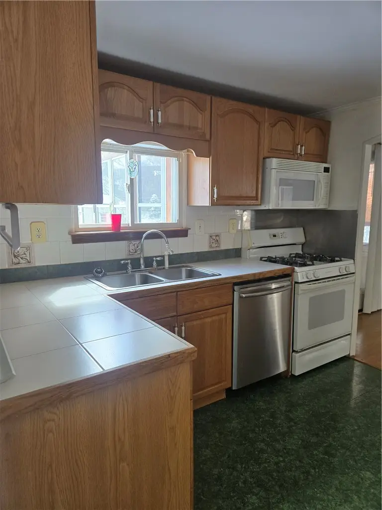 125 Weller Place, Painted Post, NY 14870 - #3