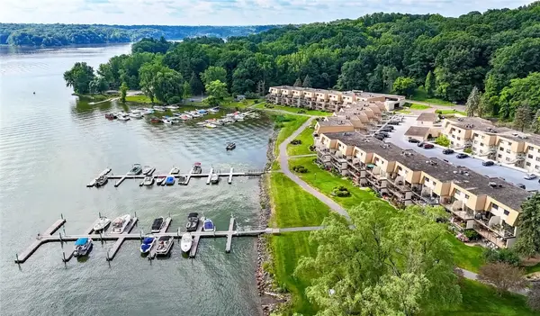 259 Bay Village Drive, Rochester, NY 14609