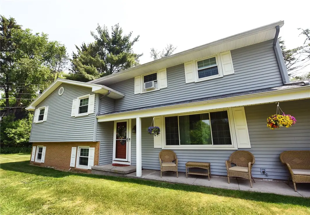 9 Little Spring Run, Perinton, NY 14450 - #1