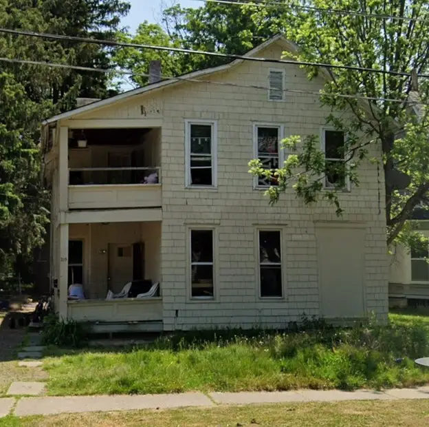 215 W Hudson Street, Elmira, NY 14904 - #1