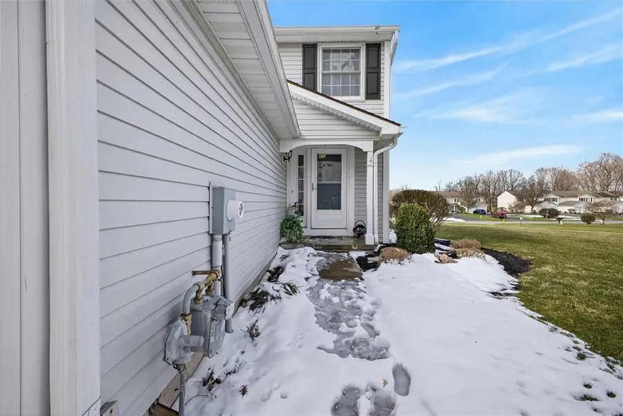 61 Camberley Place, Penfield, NY 14526 - #2