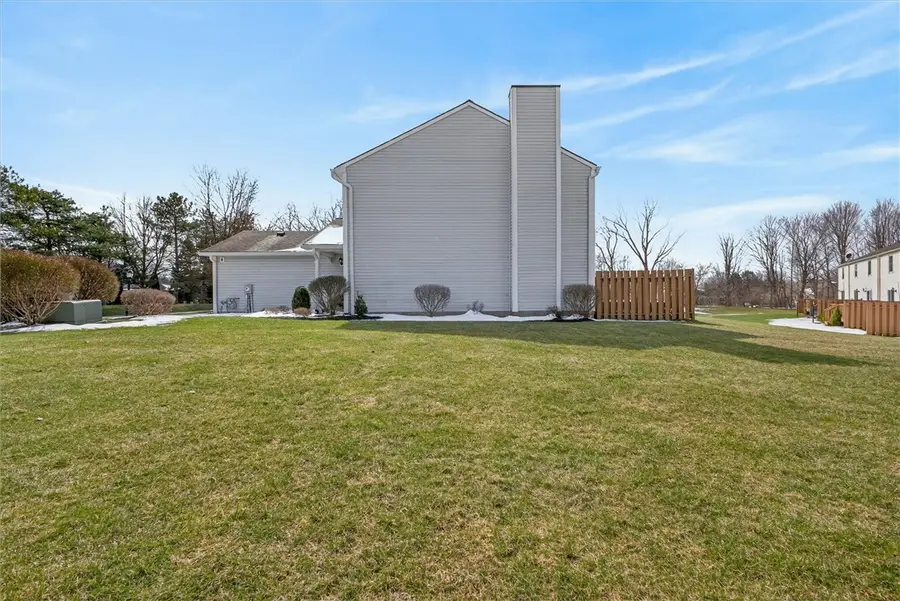 61 Camberley Place, Penfield, NY 14526 - #3